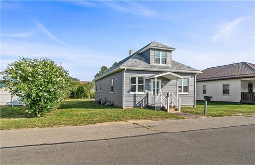 615 Orr Ave, Ford Cliff, PA, 16228-1013 | Card Image