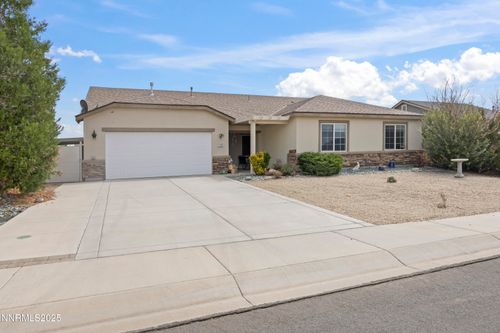 150 Snake River Way, Dayton, NV, 89403-7722 | Card Image