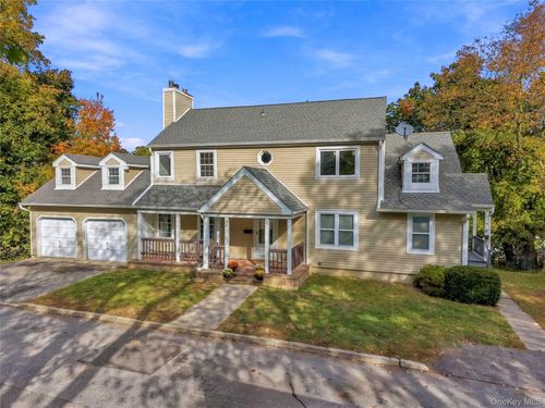 4 Mariners Way, Glen Cove, NY, 11542-3399 | Card Image