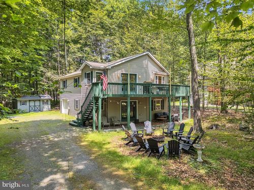 301 Wyomissing Dr, POCONO LAKE, PA, 18347-8152 | Card Image