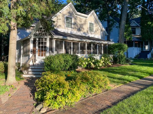 776 S Lakeshore Dr, Fontana, WI, 53125-1761 | Card Image