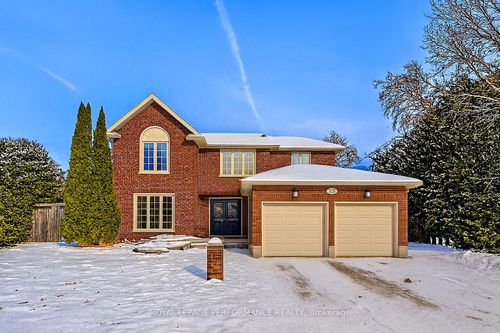 16 Sagamore Crt, Nepean, ON, K2J2Y4 | Card Image