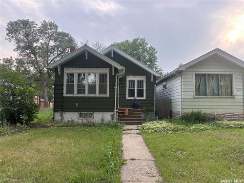 1222 Robinson St, Regina, SK, S4T2N2 | Card Image
