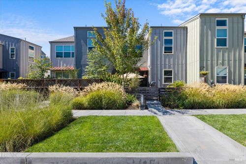 538 Deep Rose Pl, Santa Rosa, CA, 95407-5842 | Card Image