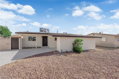 4112 Las Lomas Ave, Las Vegas, NV, 89102-3726 | Card Image