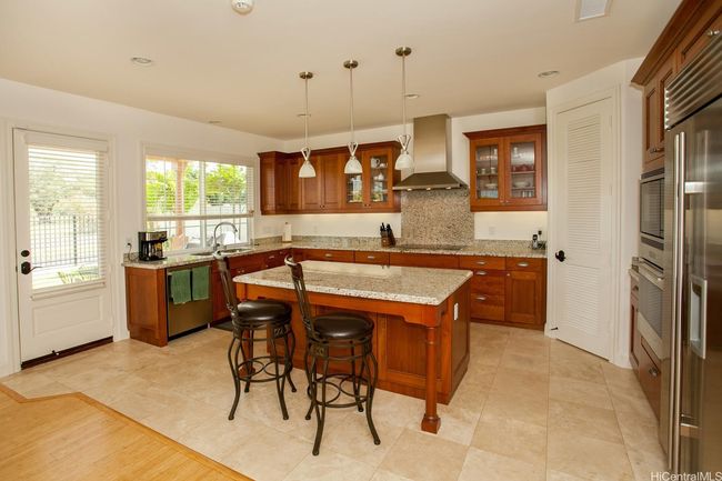 91-1176 Waikapoo St, House other with 4 bedrooms, 4 bathrooms and 4 parking in Ewa Beach HI | Image 5