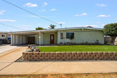 831 Hickory Ct, Imperial Beach, CA, 91932-3418 | Card Image