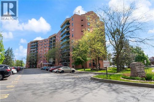212-9 Bonheur Crt, Brantford, ON, N3P1Z5 | Card Image