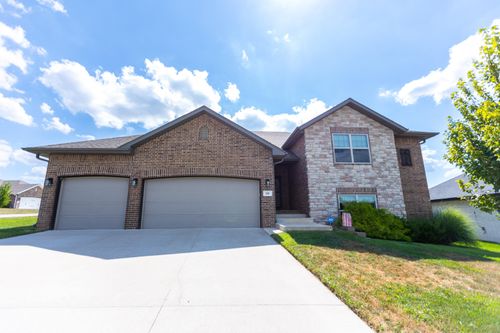 820 Brewer Ave, Nixa, MO, 65714-9458 | Card Image