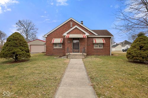 501 E Thompson St, Edinburgh, IN, 46124-1568 | Card Image