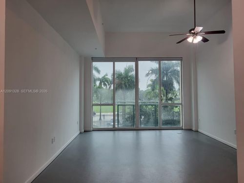234-253 Ne 2nd St, Miami, FL, 33132-2287 | Card Image