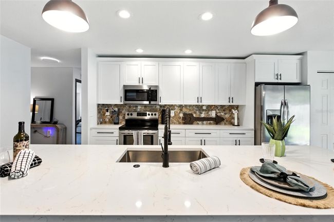 10302 Oakhaven Dr, House other with 4 bedrooms, 2 bathrooms and null parking in PINELLAS PARK FL | Image 8