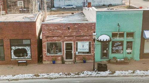 59 W Mcclain Ave, Scottsburg, IN, 47170-1840 | Card Image