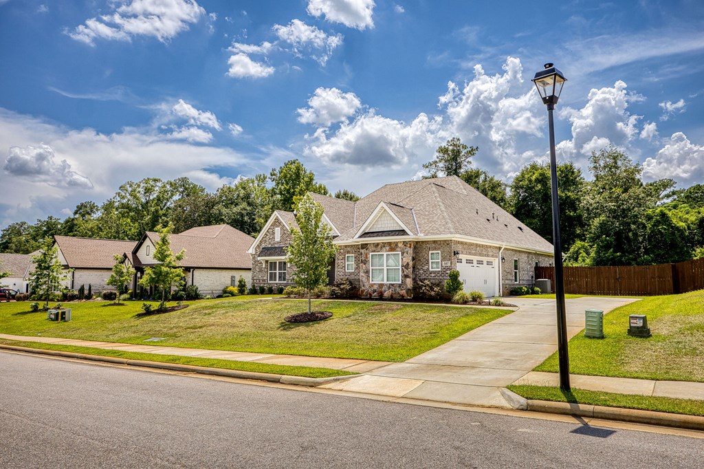Residential in Midland City 4
