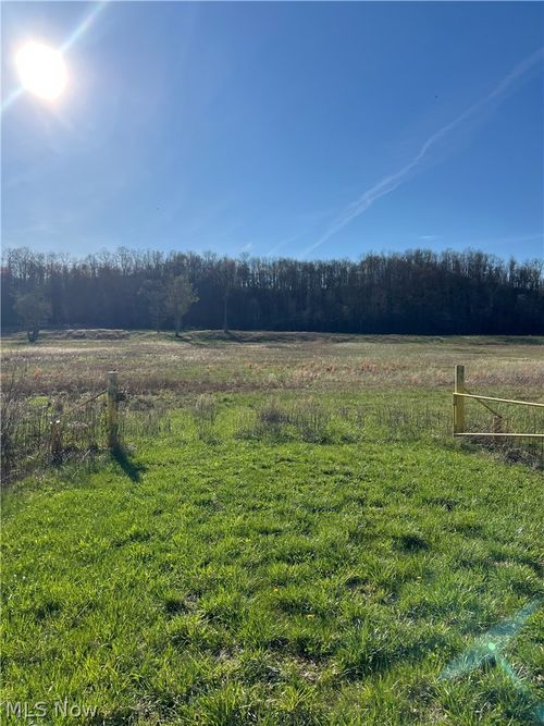 4768 Fette Rd Se, Dennison, OH, 44621-9375 | Card Image