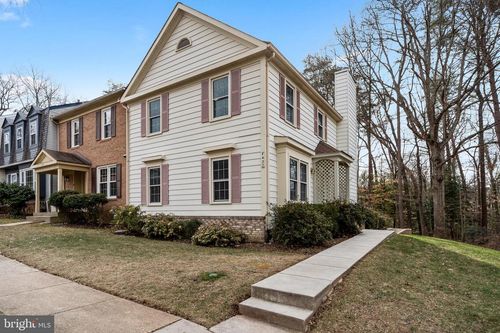 7433 Spring Tree Dr, SPRINGFIELD, VA, 22153-2001 | Card Image