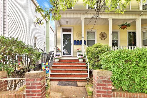 2n-60 Storm St, Tarrytown, NY, 10591-3392 | Card Image