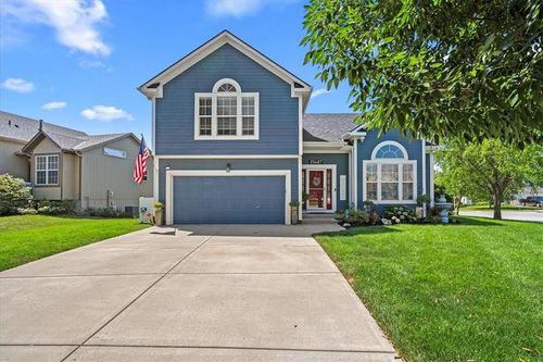 20487 W 125th Pl, Olathe, KS, 66061-7818 | Card Image
