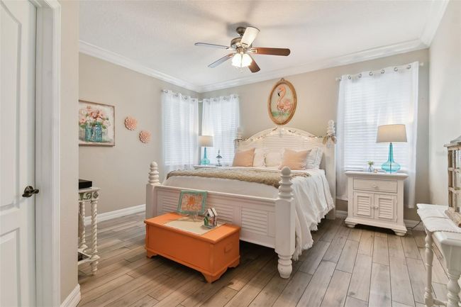 Primary bedroom with walk-in closet & en suite bathroom! | Image 13