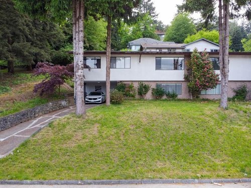 1941 Charles St, Port Moody, BC, V3H2M4 | Card Image
