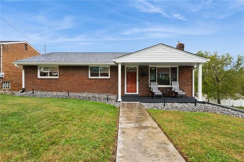 216 Circle Dr, White Oak, PA, 15131-3106 | Card Image