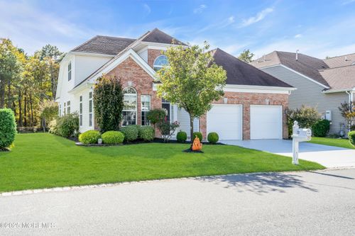 33 Harvey Cedar Way, Waretown, NJ, 08758-2733 | Card Image