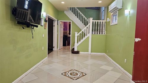 15101 85th Dr, Jamaica, NY, 11432-2509 | Card Image