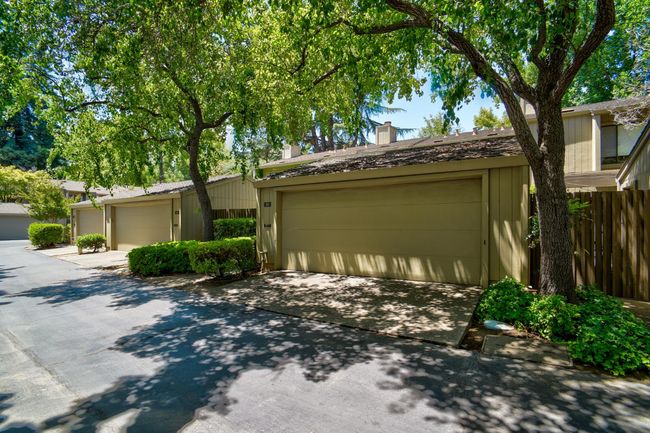 10 Adelphi Ct, Townhouse with 2 bedrooms, 3 bathrooms and null parking in Sacramento CA | Image 26