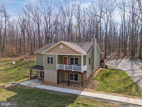 216 Cooke Ln, BUMPASS, VA, 23024-4601 | Card Image