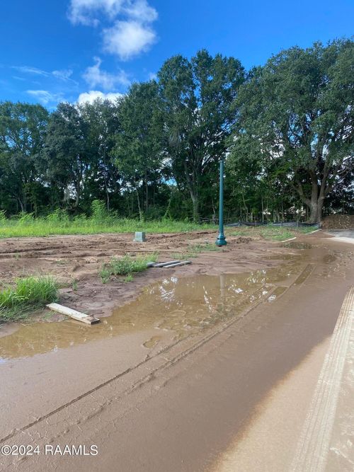 109 Barkhill Dr, Lafayette, LA, 70508-5445 | Card Image