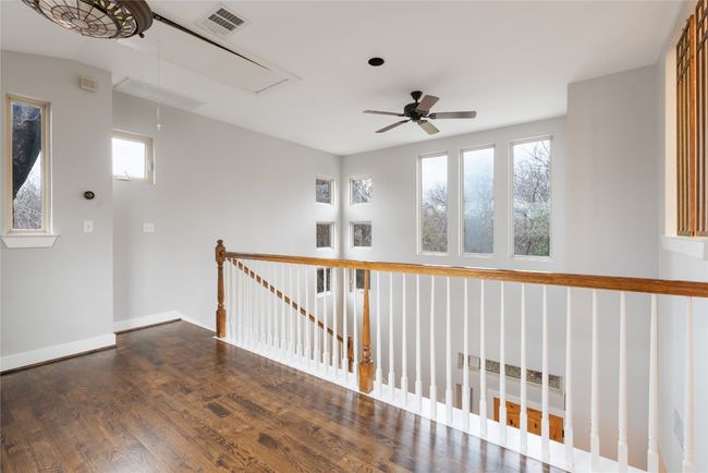 1309 Chestnut Ave, Home with 5 bedrooms, 4 bathrooms and 3 parking in Austin TX | Image 34
