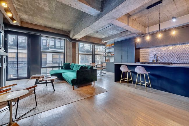 UNIT-302 - 1070 W 15 Th St, Condo with 2 bedrooms, 2 bathrooms and 1 parking in Chicago IL | Image 4