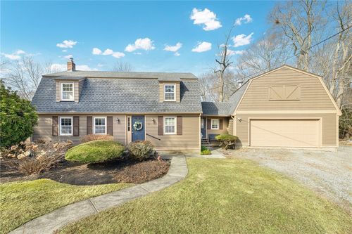 32 Tanglewood Trl, Narragansett, RI, 02882-1014 | Card Image