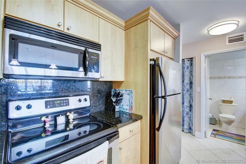 902-3800 S Ocean Dr, Hollywood, FL, 33019-2919 | Card Image