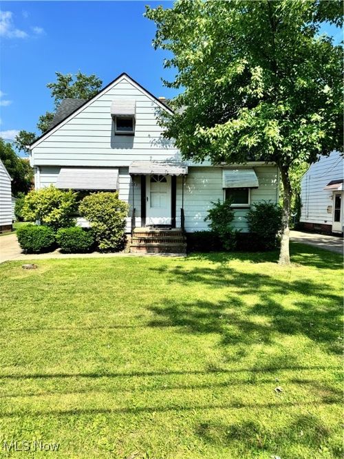 6033 E 135th St, Garfield Heights, OH, 44125-5100 | Card Image