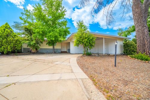 1640 Wisconsin Ave, Redding, CA, 96001-2915 | Card Image