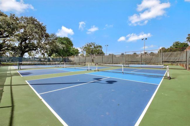 APT-101 - 9510 Seagrape Dr, Condo with 3 bedrooms, 2 bathrooms and null parking in Davie FL | Image 69