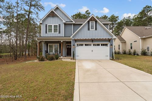 528 Bald Eagle Dr, Vass, NC, 28394-8401 | Card Image
