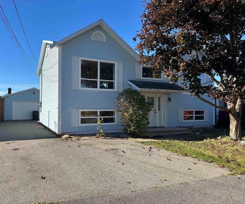 14 Crescent Dr, Glace Bay, NS, B1A2J4 | Card Image