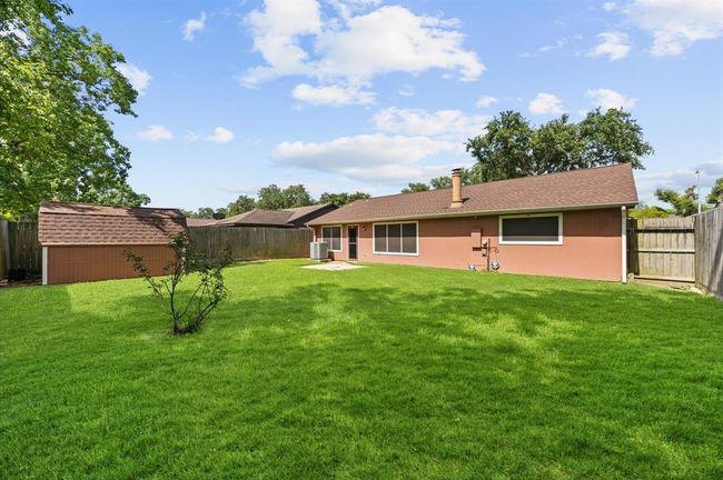 1370 Stevenage Ln, House other with 3 bedrooms, 2 bathrooms and 2 parking in Channelview TX | Image 25