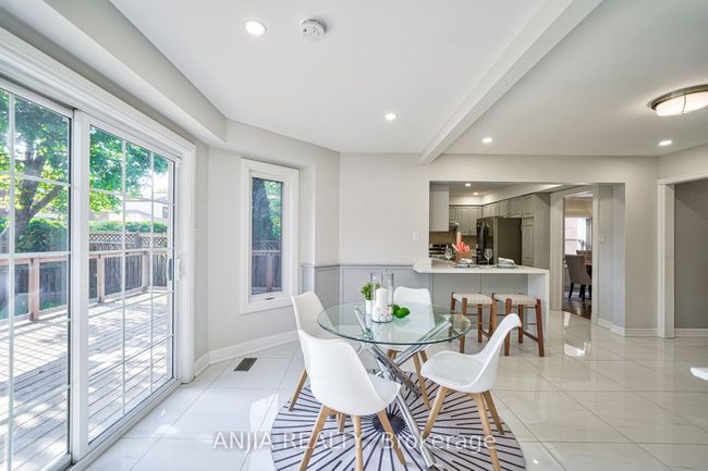566 Rosebank Rd, House other with 5 bedrooms, 4 bathrooms and 4 parking in Pickering ON | Image 7