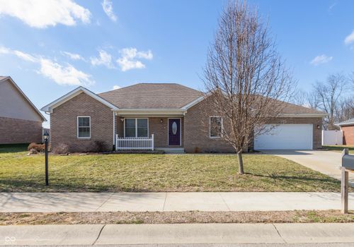 1801 Normas Way, Seymour, IN, 47274-5516 | Card Image