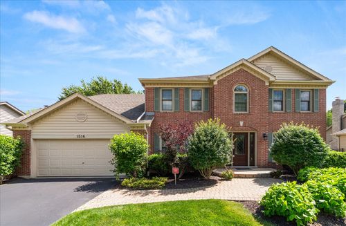 1516 Grommon Rd, Naperville, IL, 60564-6128 | Card Image