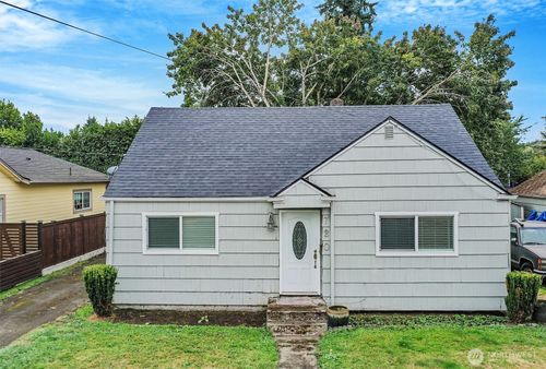 720 7th Ave Sw, Puyallup, WA, 98371-6769 | Card Image