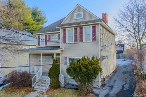 21 Ridge St, Middletown, NY, 10940-3304 | Card Image