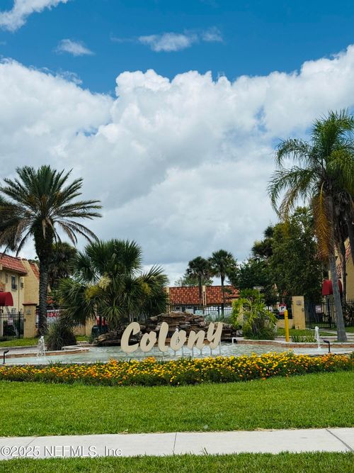 4-3932 La Mirada Dr N, JACKSONVILLE, FL, 32217-8836 | Card Image