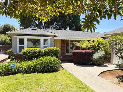 4275 Heyer Ave, Castro Valley, CA, 94546 | Card Image