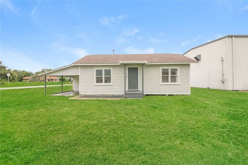 716 8th St, Portland, TX, 78374-2026 | Card Image