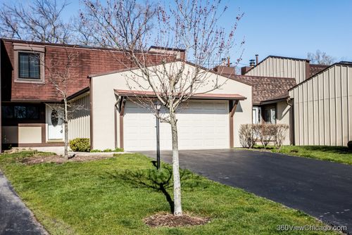 14 Westwood Dr, Indian Head Park, IL, 60525-4459 | Card Image
