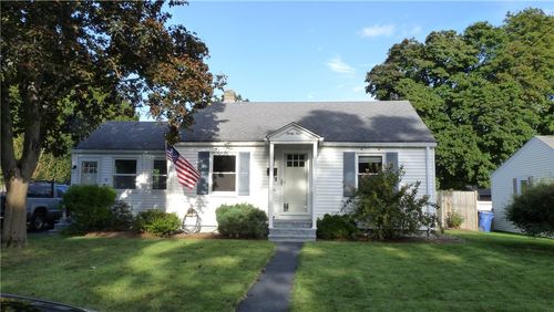 34 Union Ave, Warwick, RI, 02889-8529 | Card Image